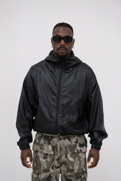 Bomber ecopelle nero con cappuccio