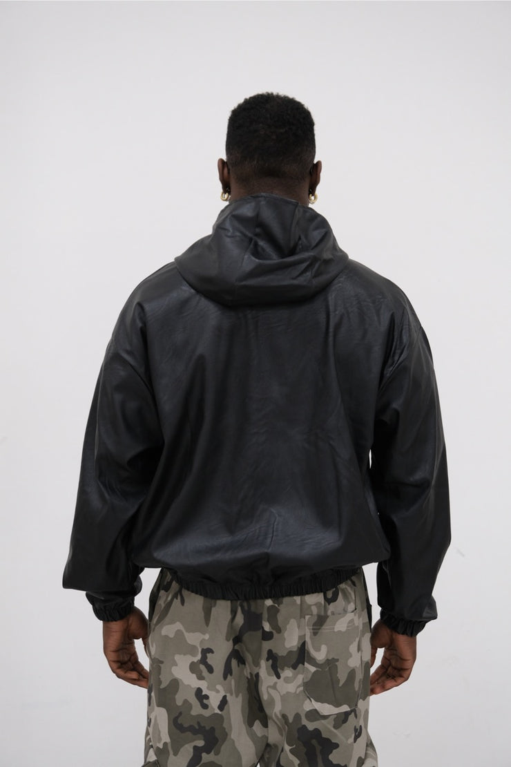 Bomber ecopelle nero con cappuccio