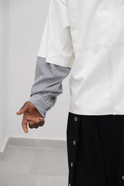 T-shirt in ecopelle doppia manica in camicia bianca