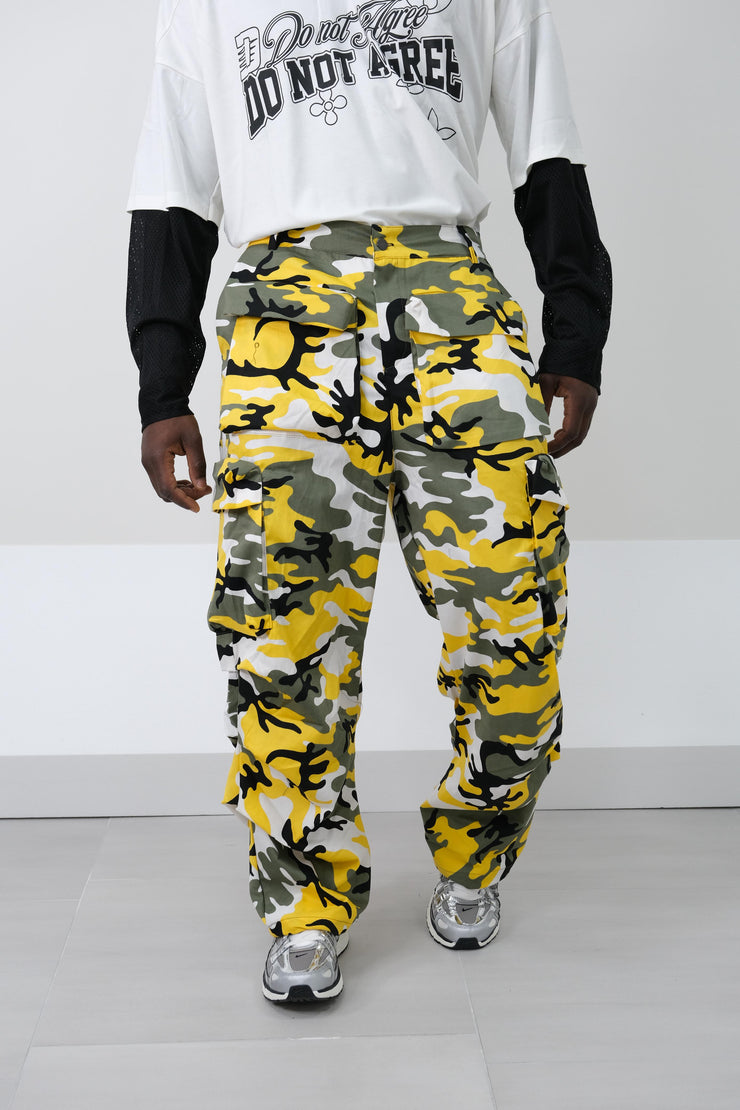 Cargo mimetico giallo
